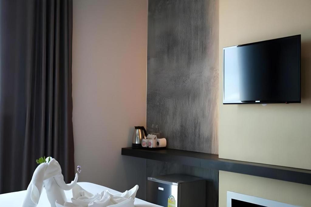 B2 South Pattaya Premier Hotel מראה חיצוני תמונה