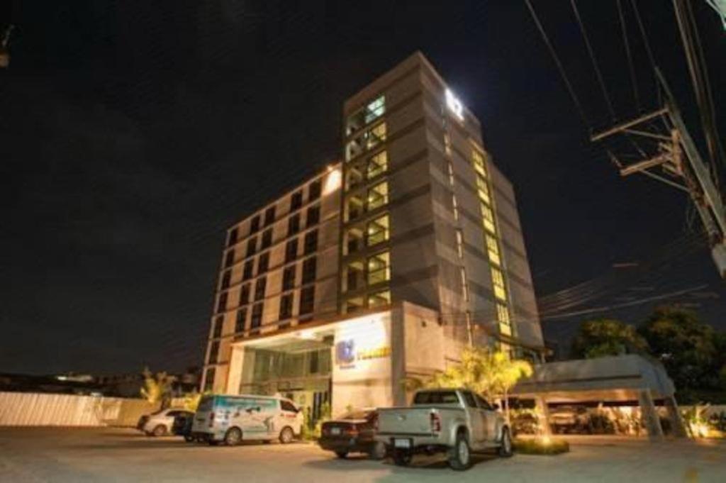 B2 South Pattaya Premier Hotel מראה חיצוני תמונה