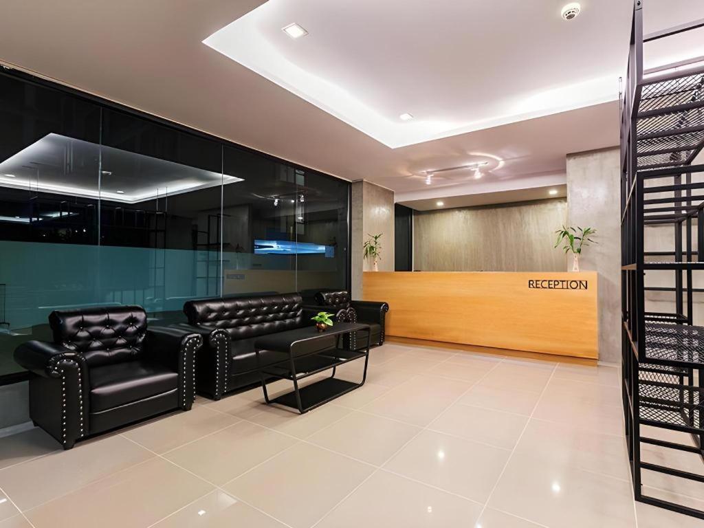 B2 South Pattaya Premier Hotel מראה חיצוני תמונה